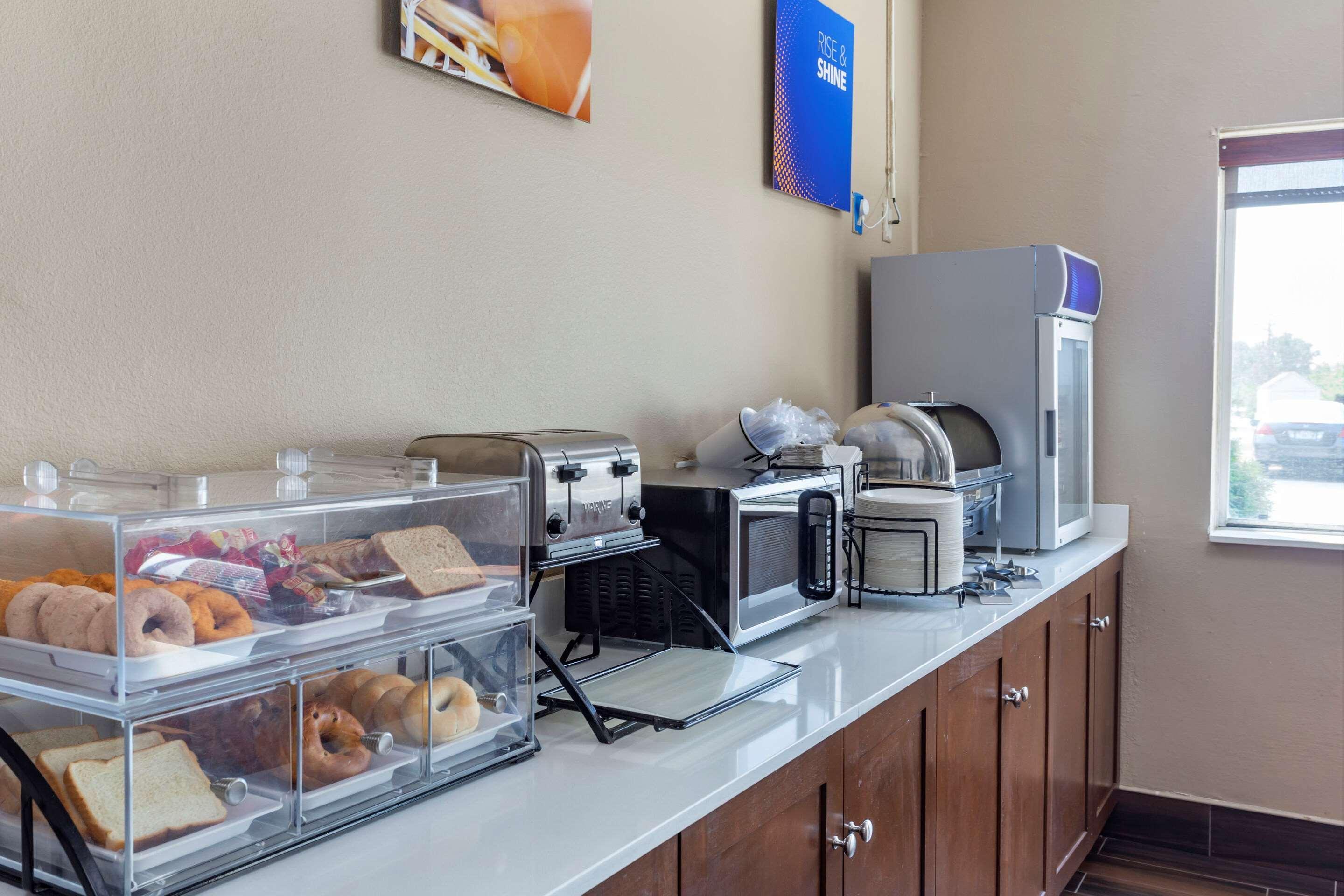 Comfort Inn Rockford Near Casino District Zewnętrze zdjęcie